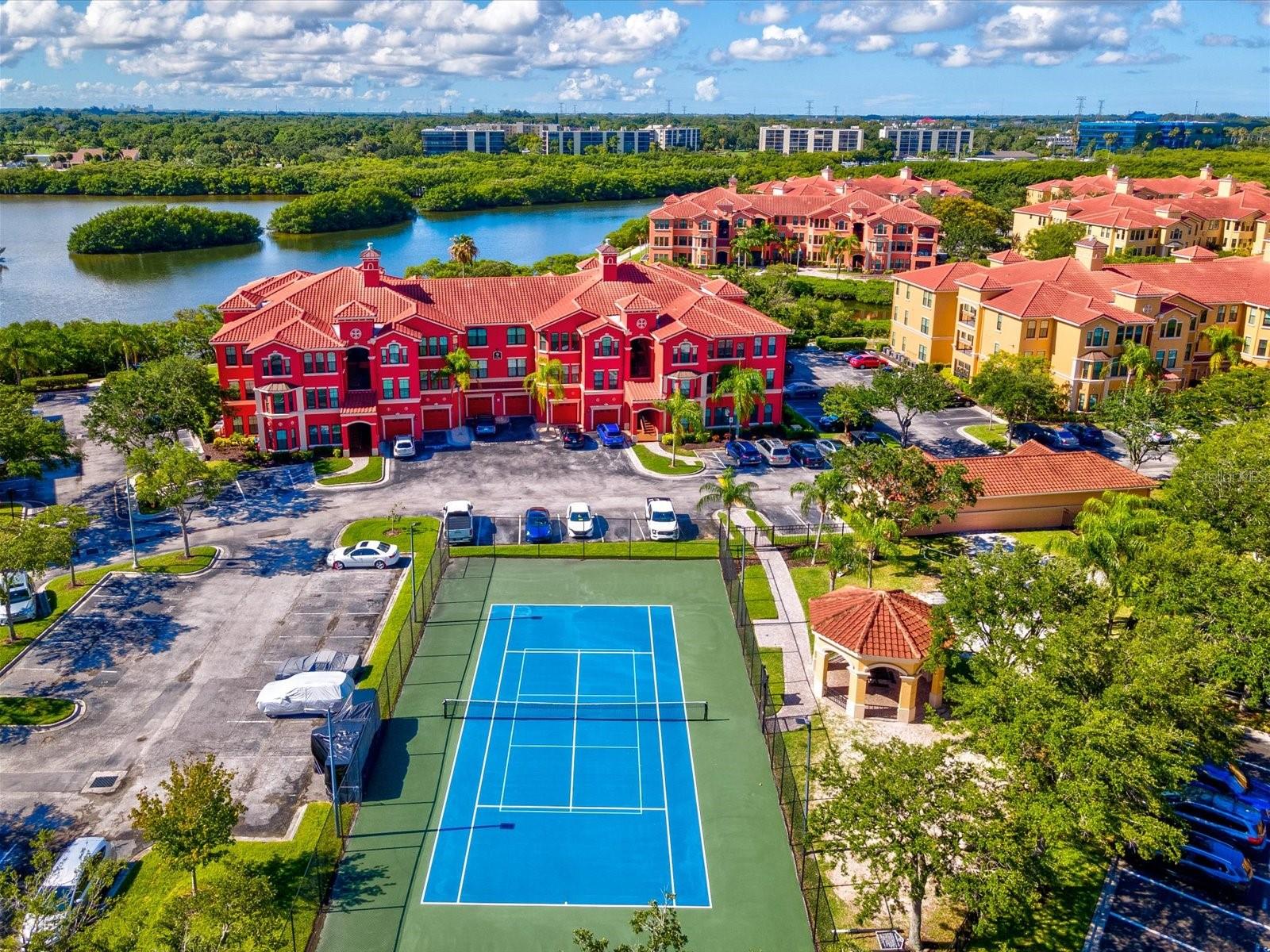 2733 VIA CIPRIANI #830B