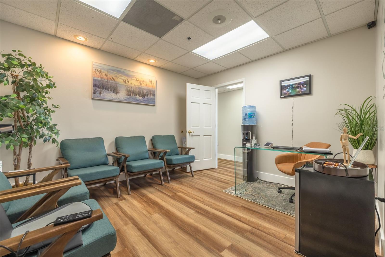 1465 S FORT HARRISON AVE