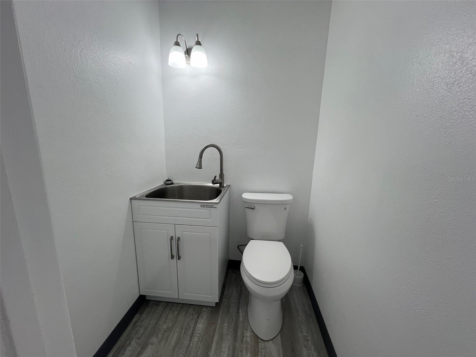 1710 N FORT HARRISON AVE