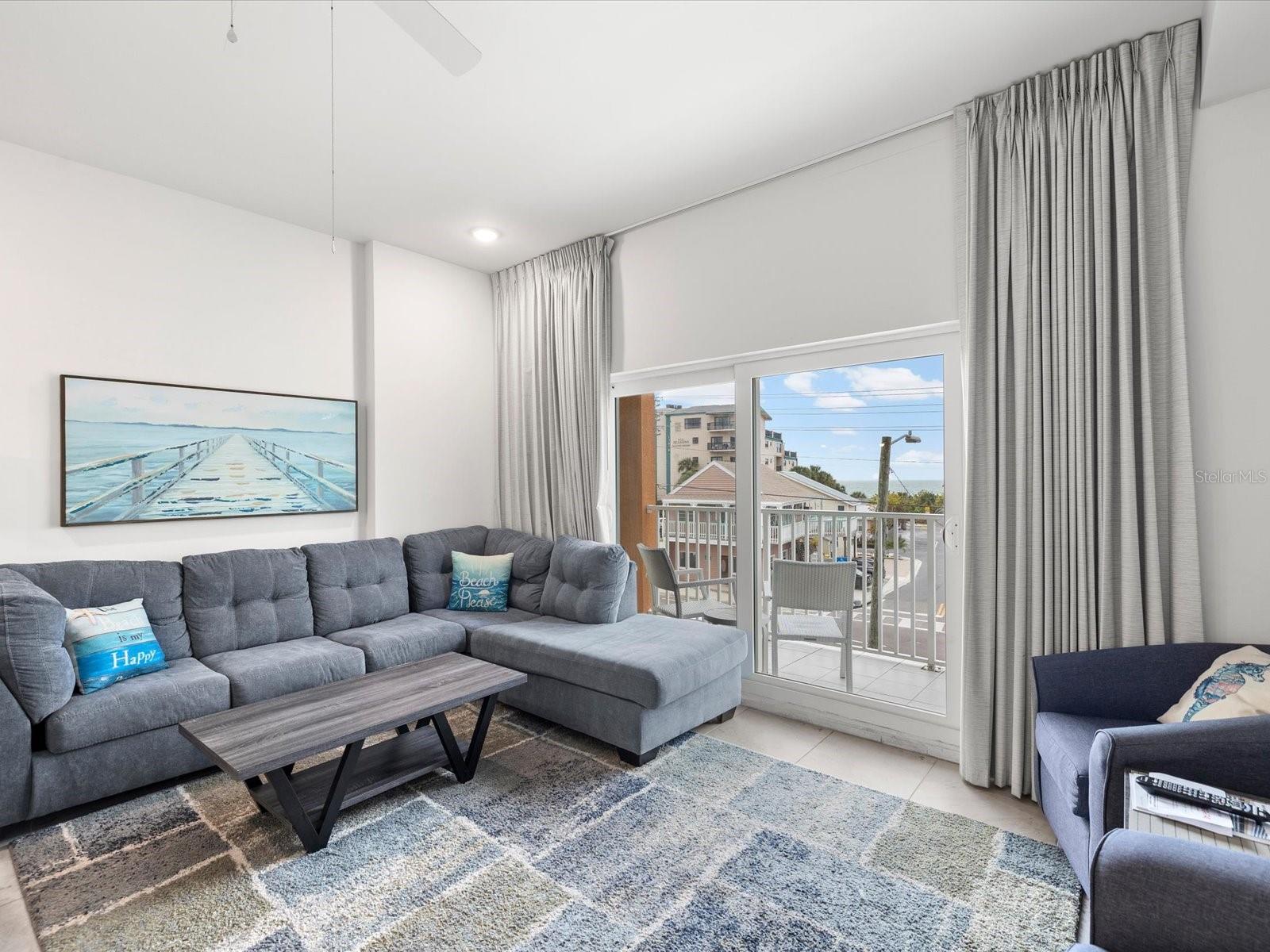 13101 GULF BLVD #1304