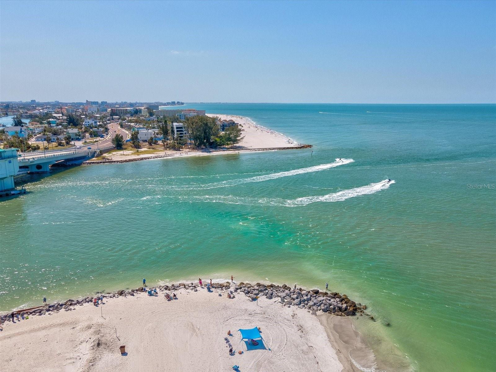 13101 GULF BLVD #1304