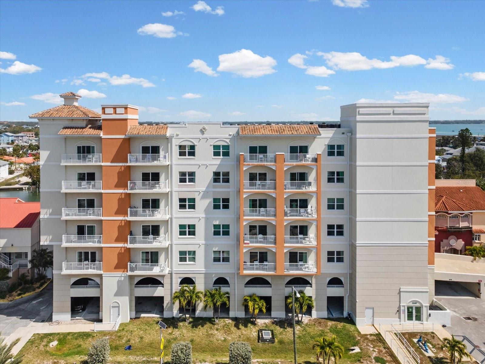 13101 GULF BLVD #1304