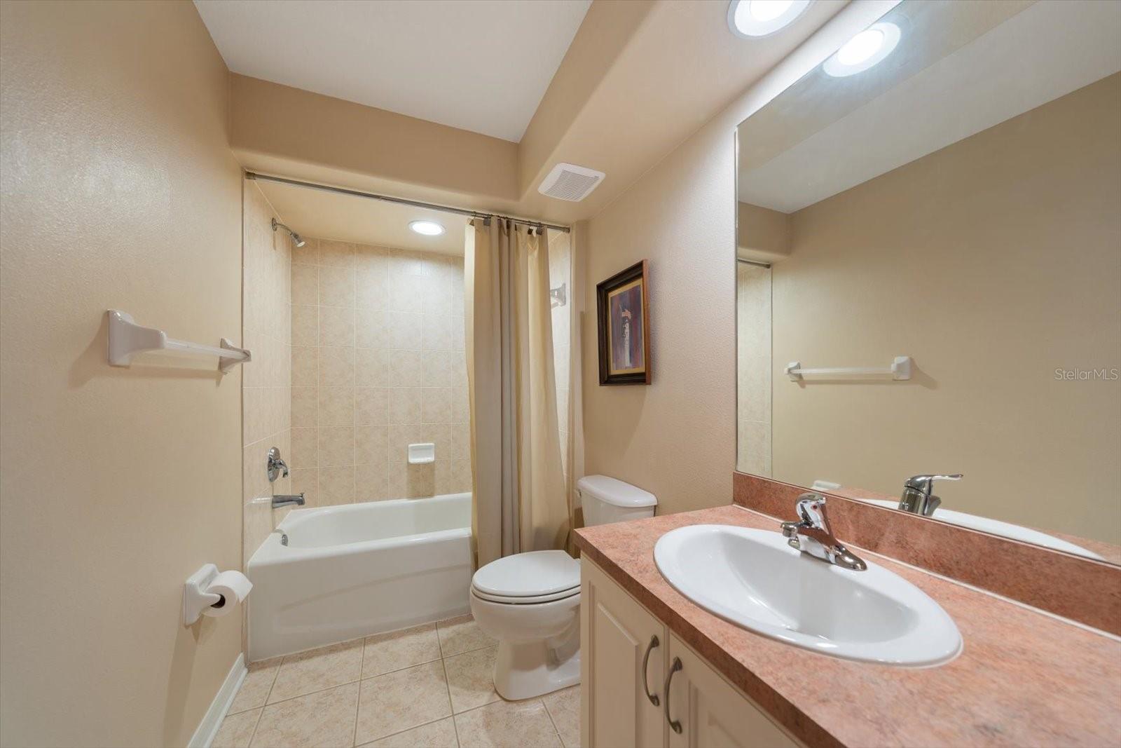 1620 RACHEL CT