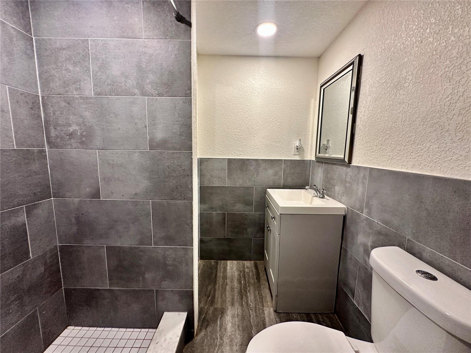 3240 BRIAR CLIFF DR