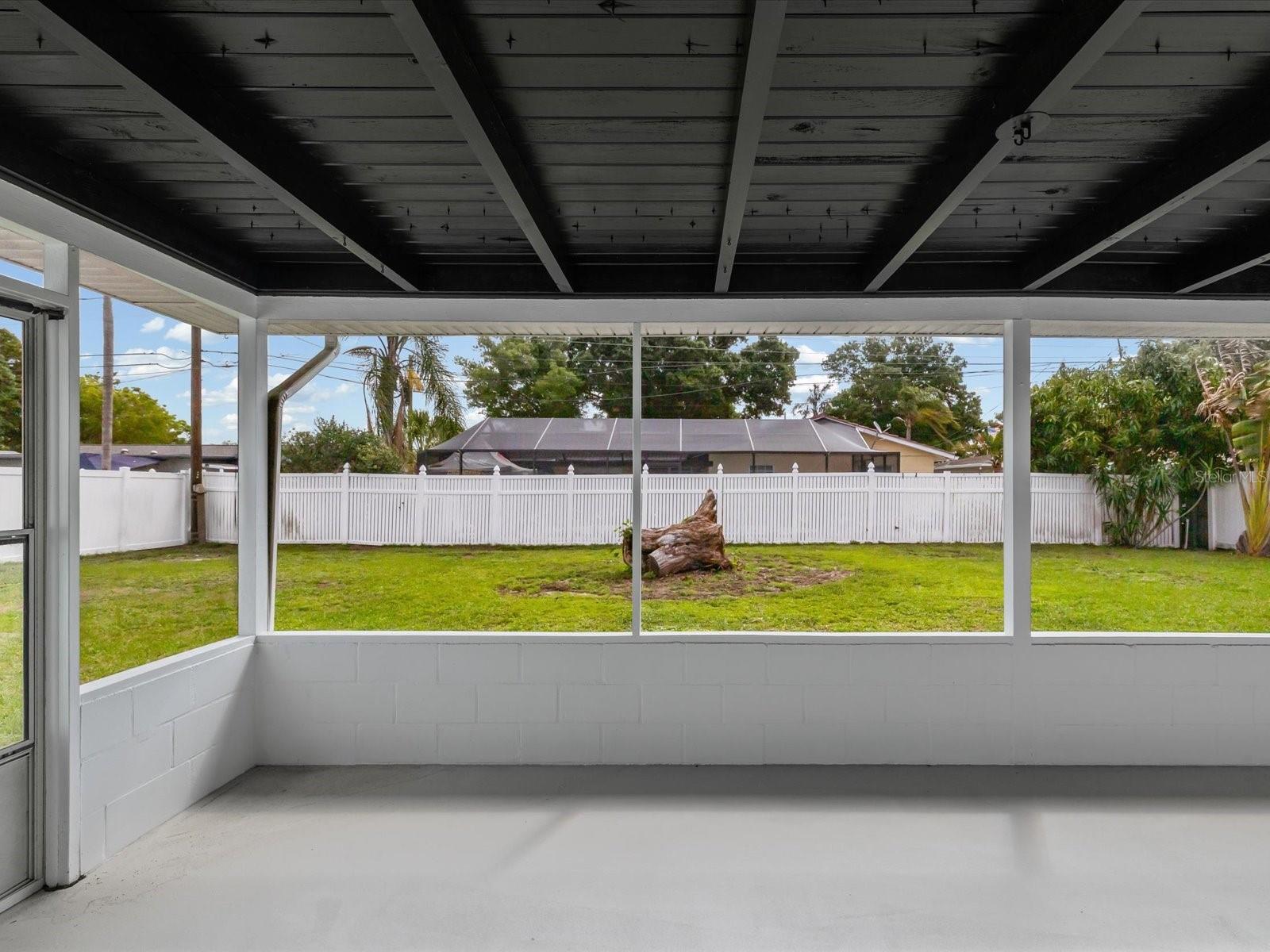 865 IMPERIAL DR