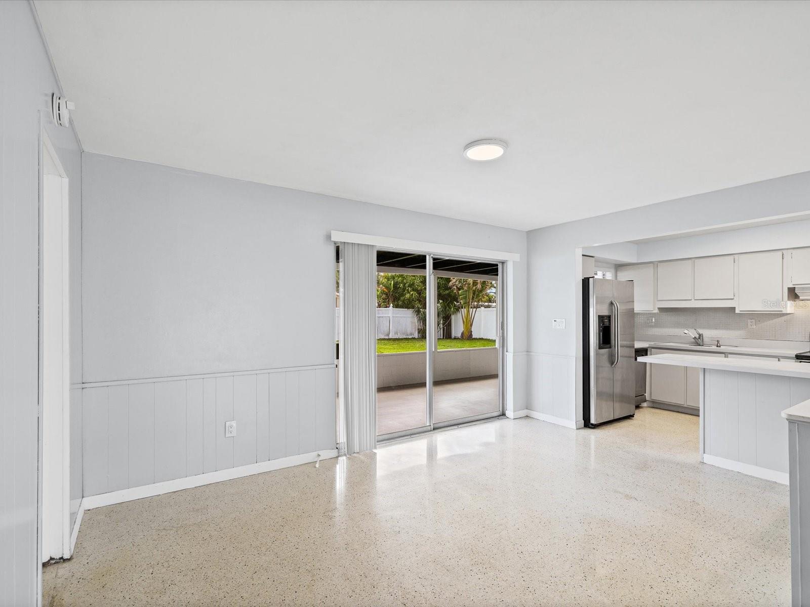 865 IMPERIAL DR