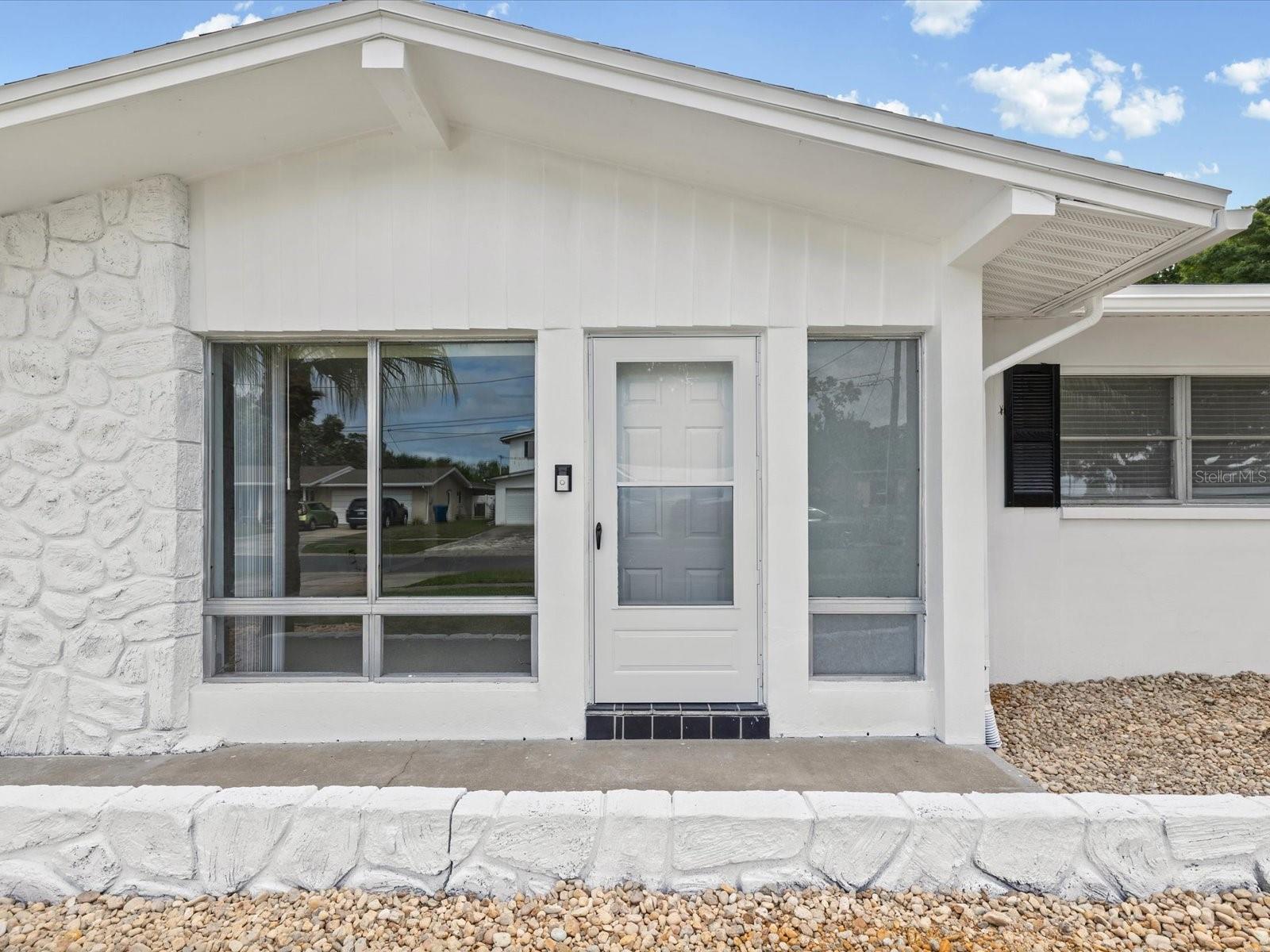 865 IMPERIAL DR