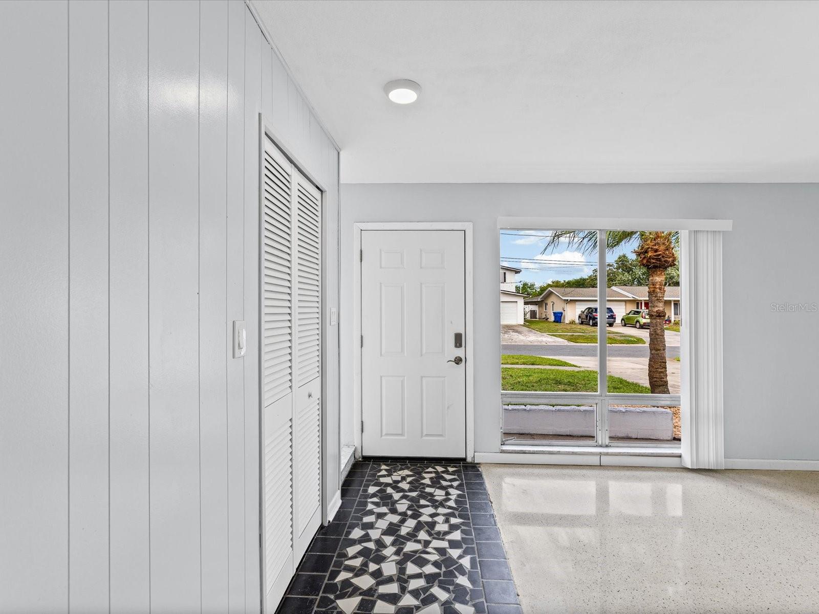 865 IMPERIAL DR