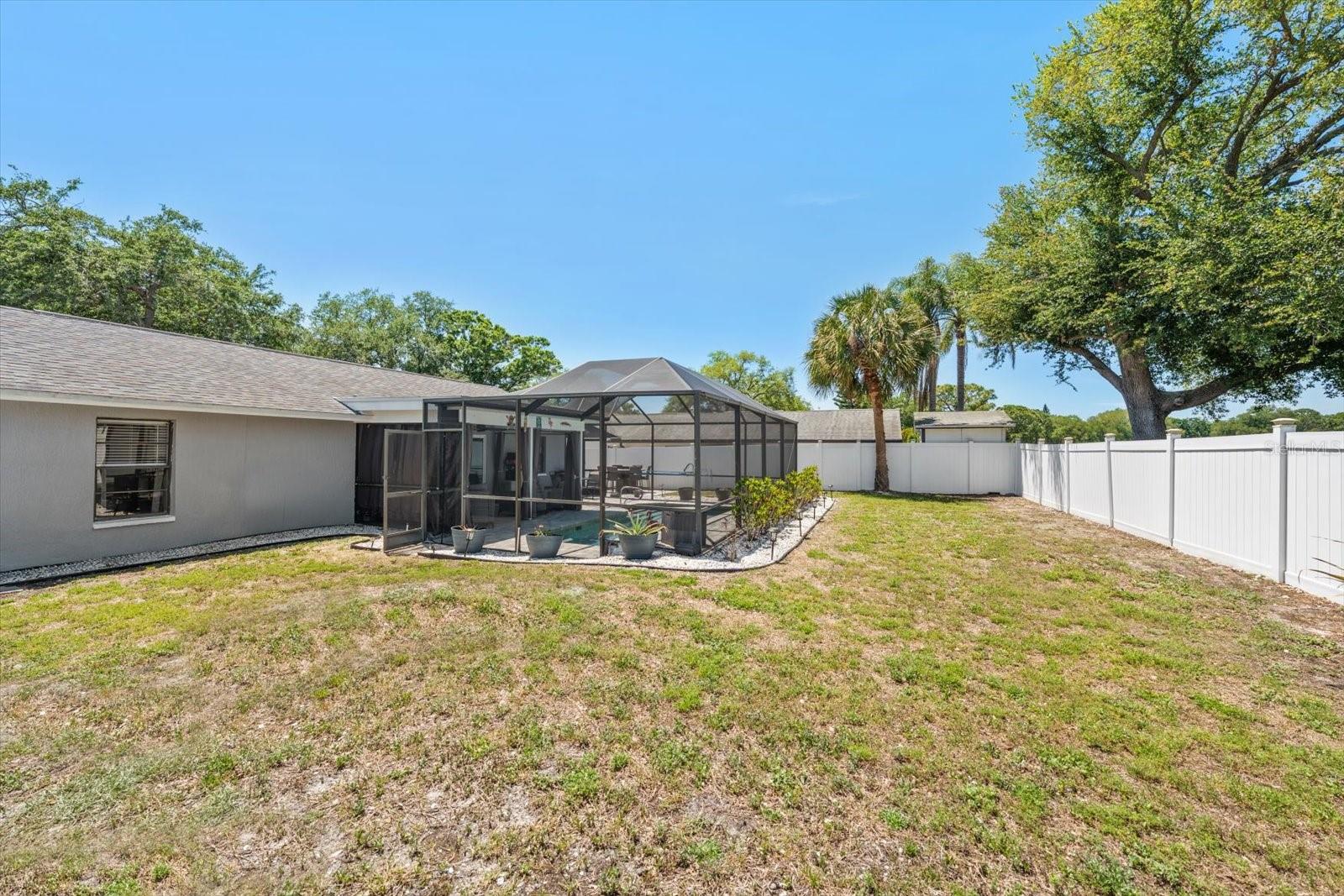 1875 ARBOR DR S