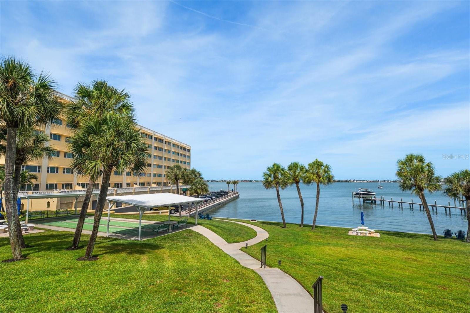 100 BLUFF VIEW DR #506C