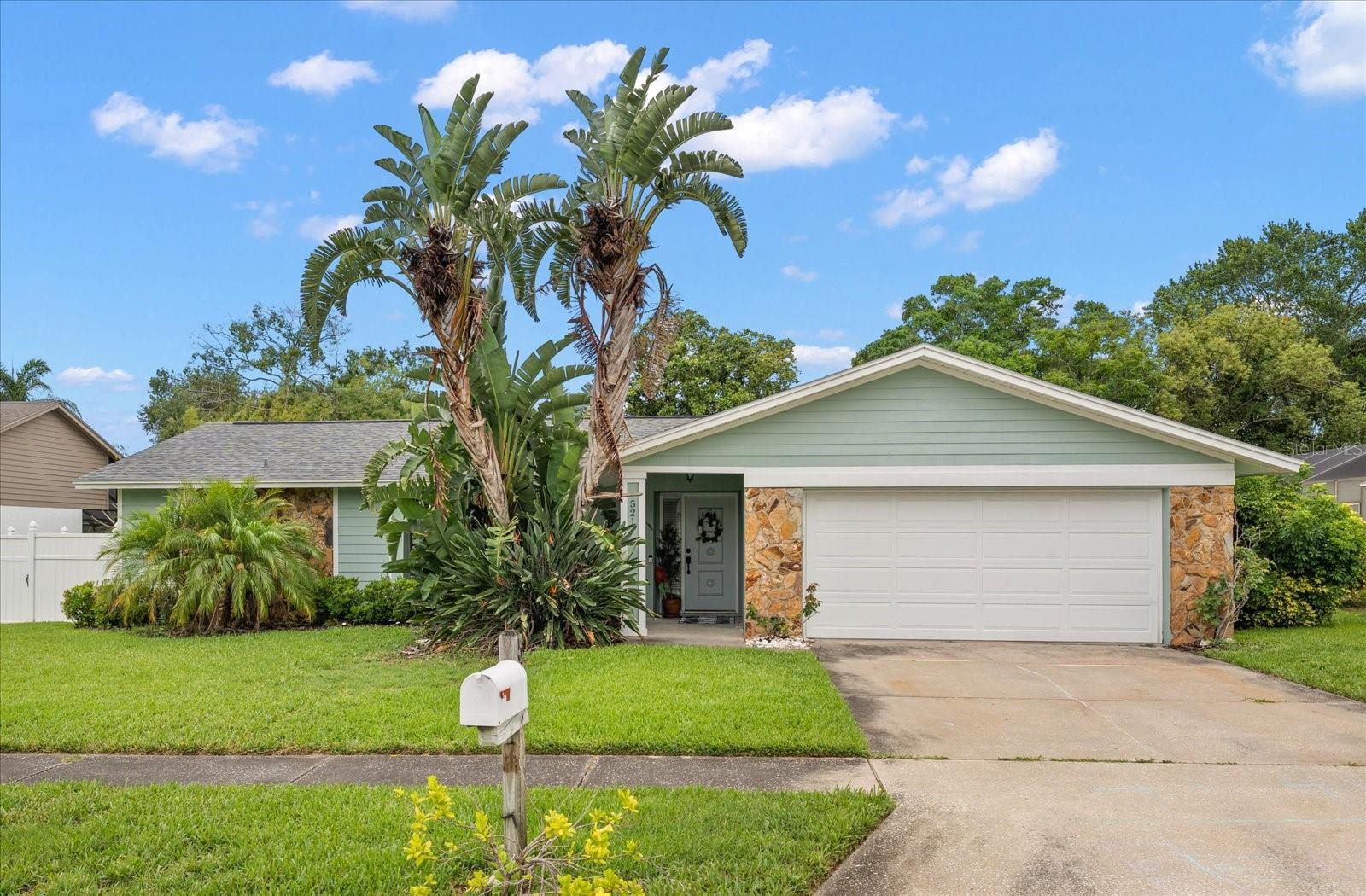 521 MERAVAN DR