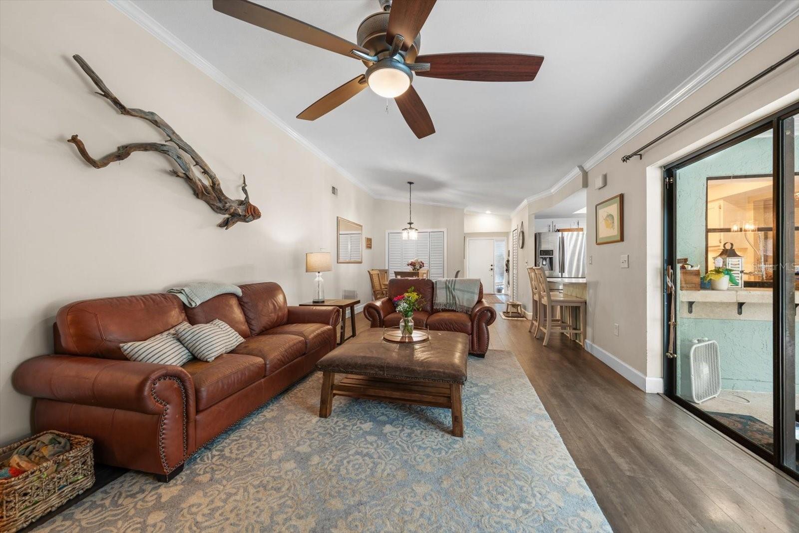 521 MERAVAN DR