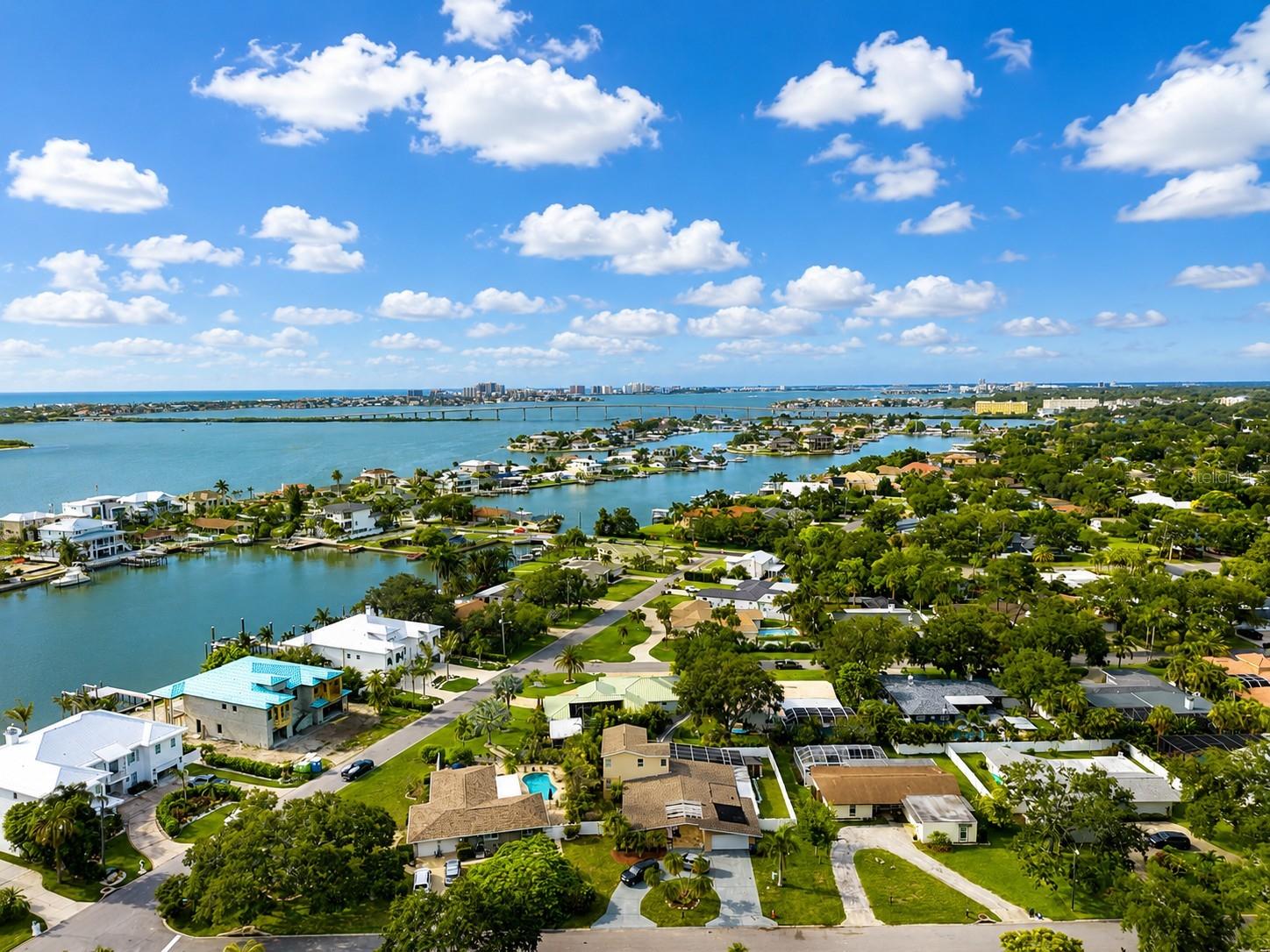 810 ALLAMANDA DR