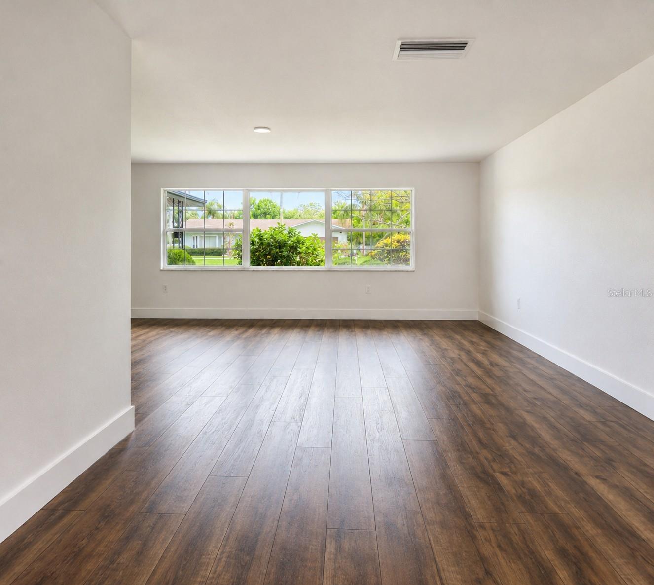 810 ALLAMANDA DR