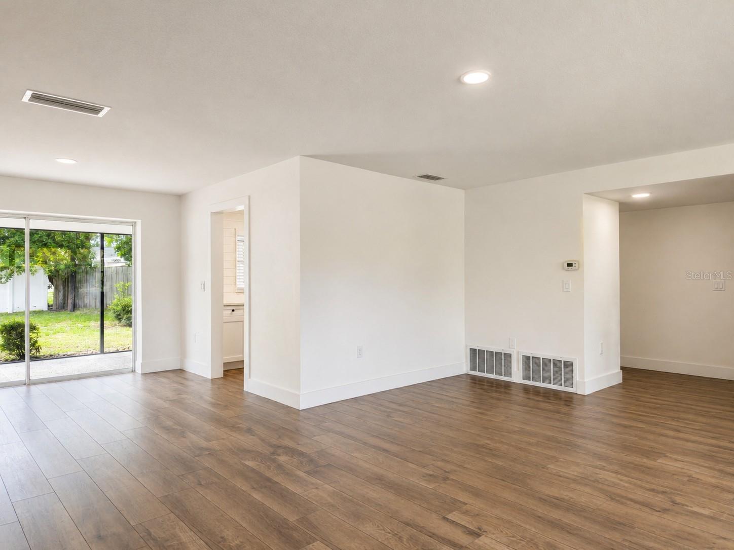 810 ALLAMANDA DR