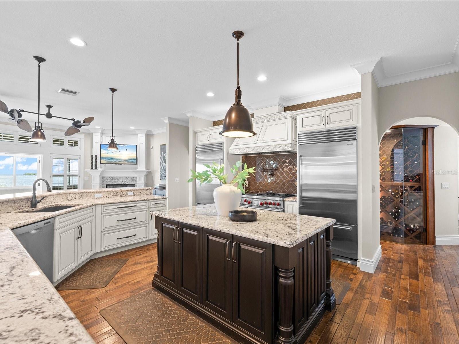 2057 N POINTE ALEXIS DR