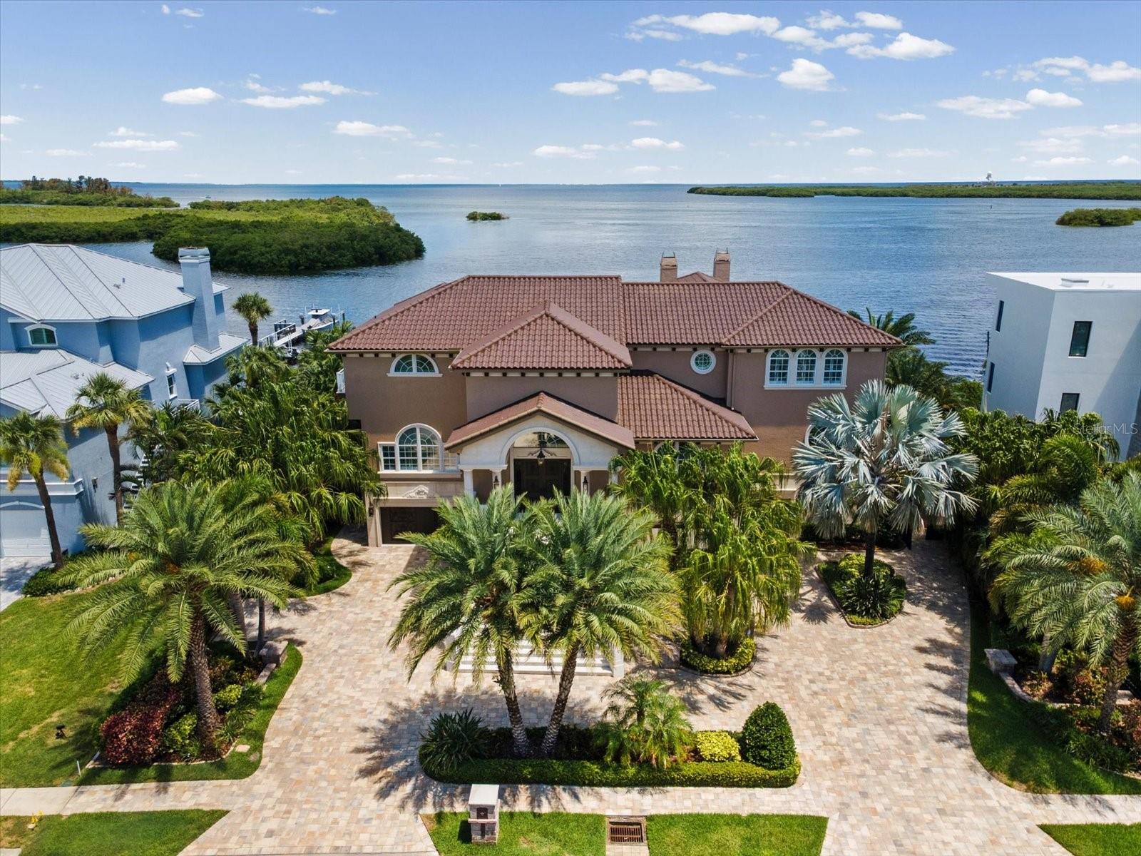 2057 N POINTE ALEXIS DR