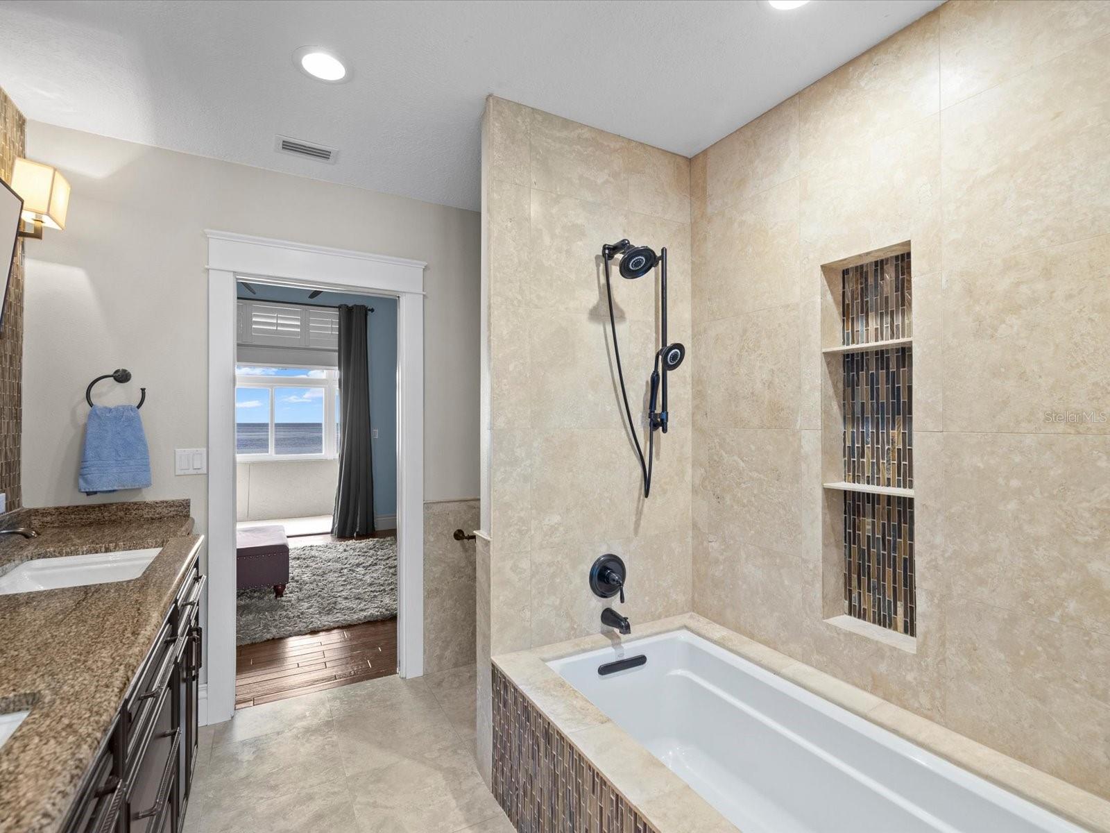 2057 N POINTE ALEXIS DR