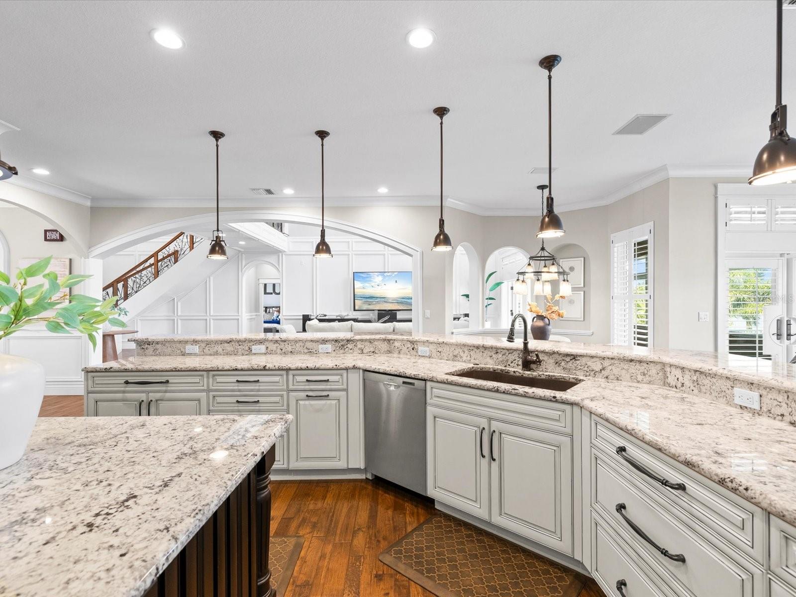 2057 N POINTE ALEXIS DR