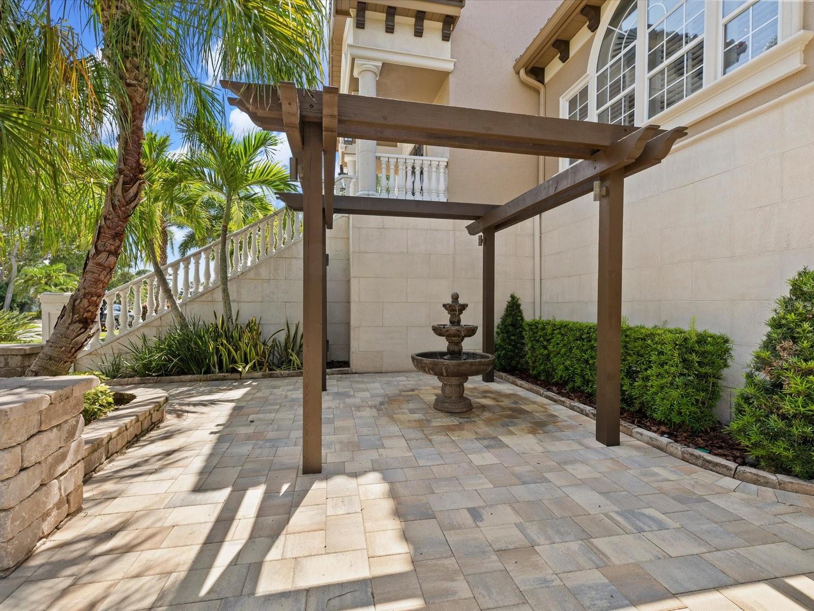 2057 N POINTE ALEXIS DR
