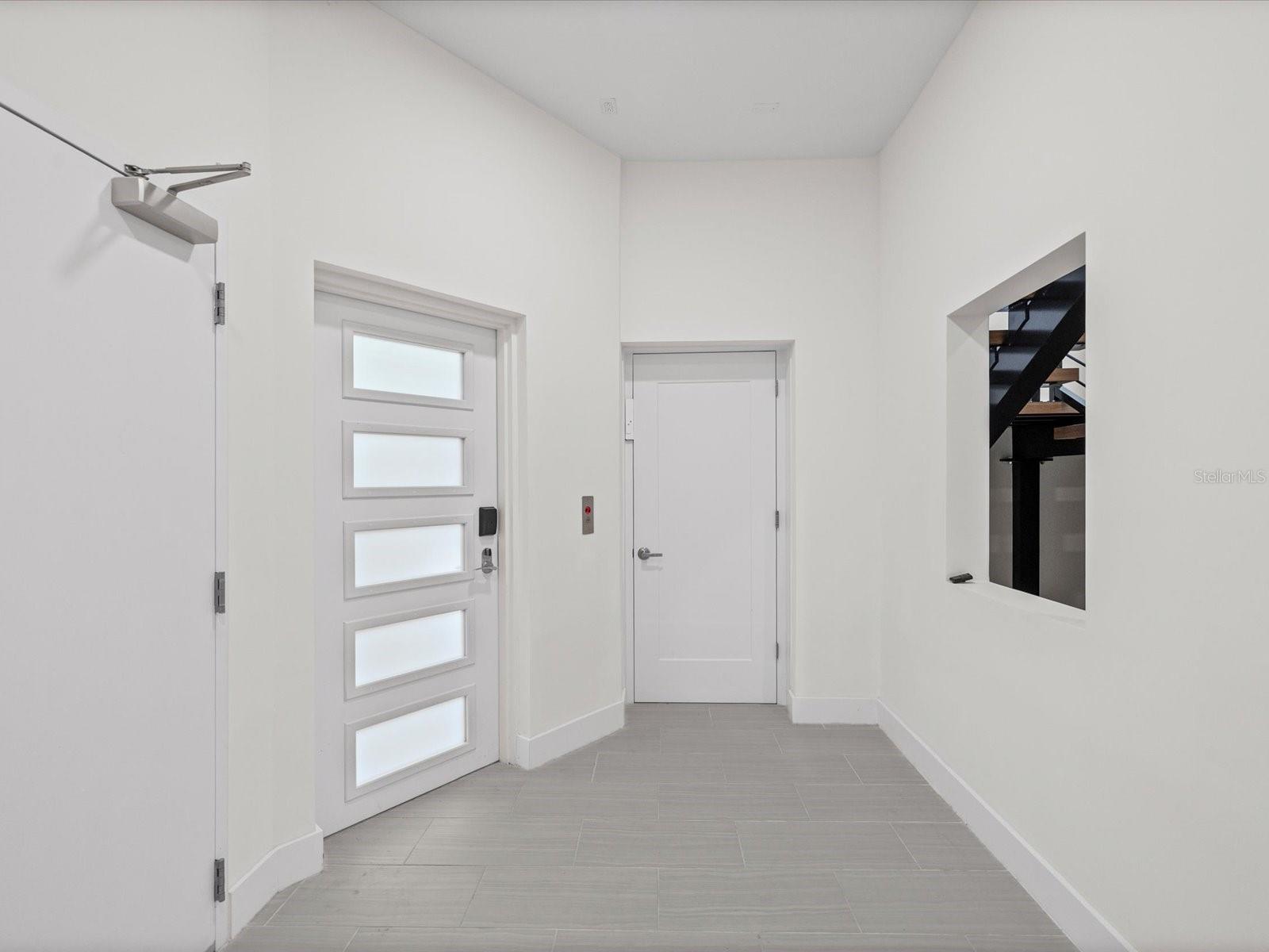 868 N OSCEOLA AVE