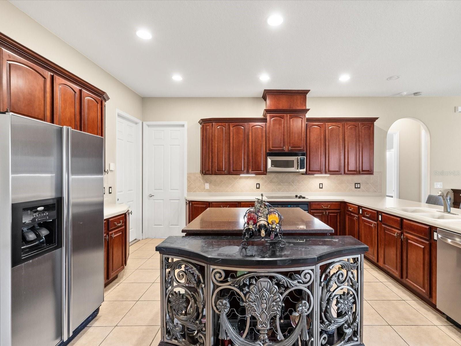 3708 MARBURY CT