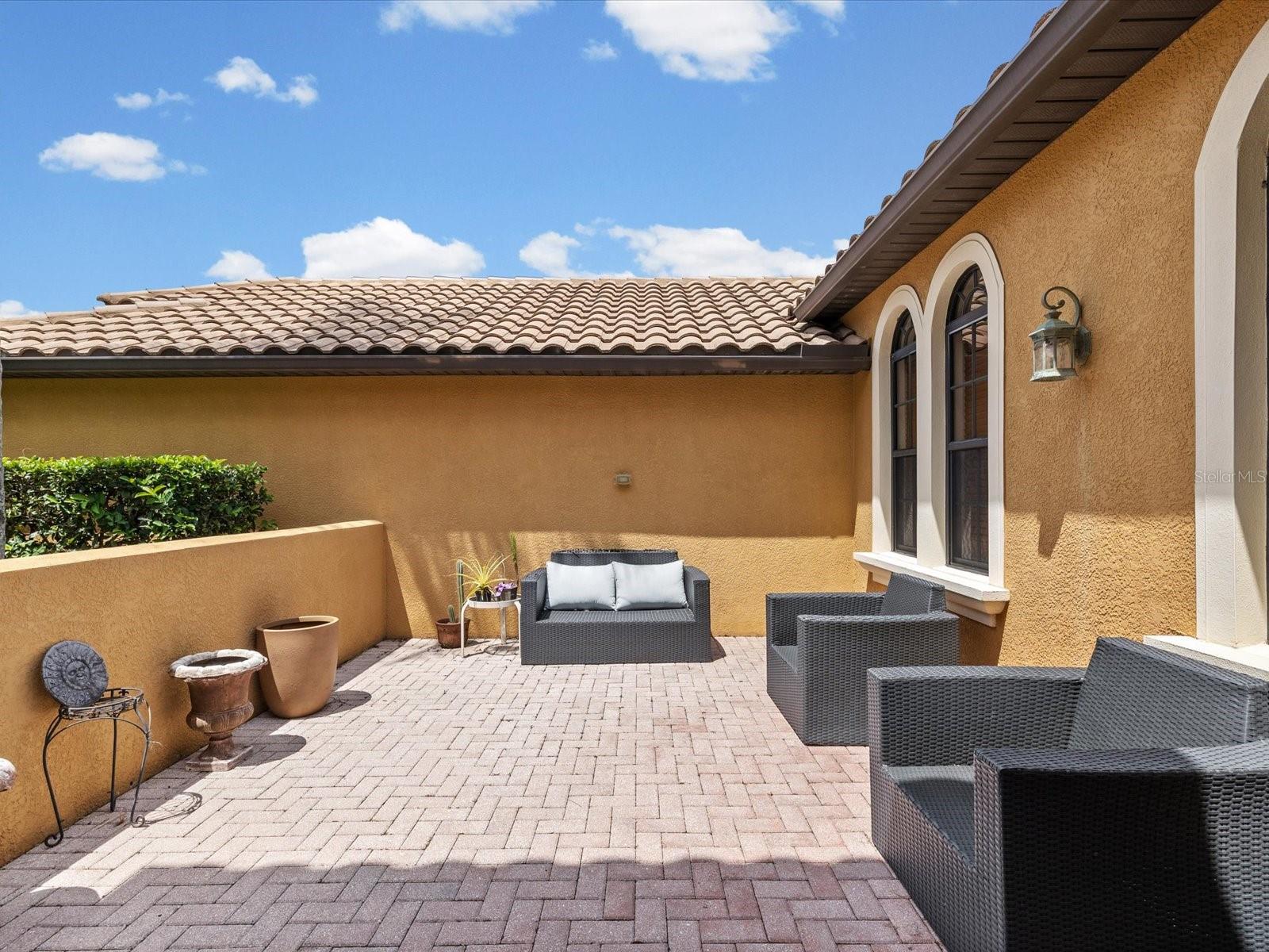 3708 MARBURY CT