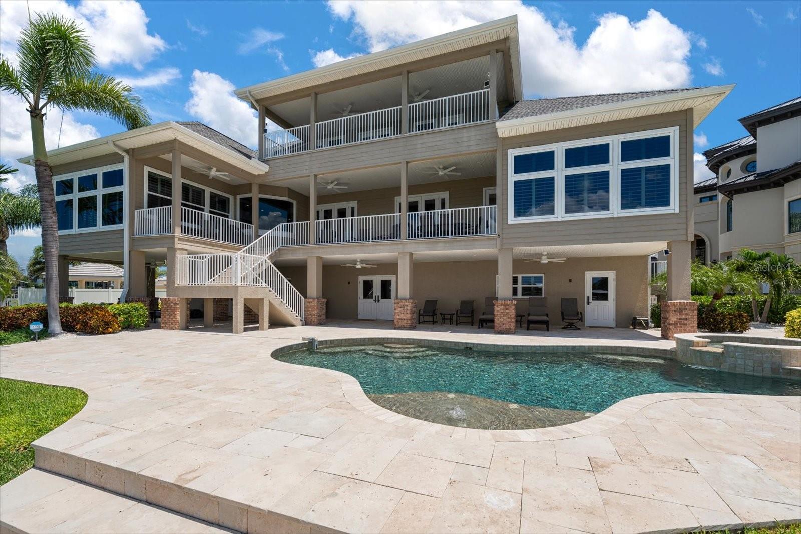 226 POINCIANA LN