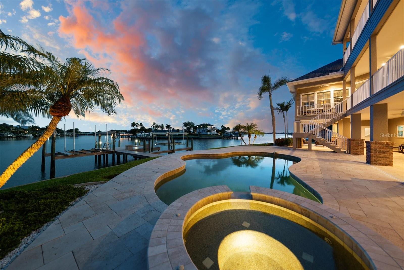 226 POINCIANA LN