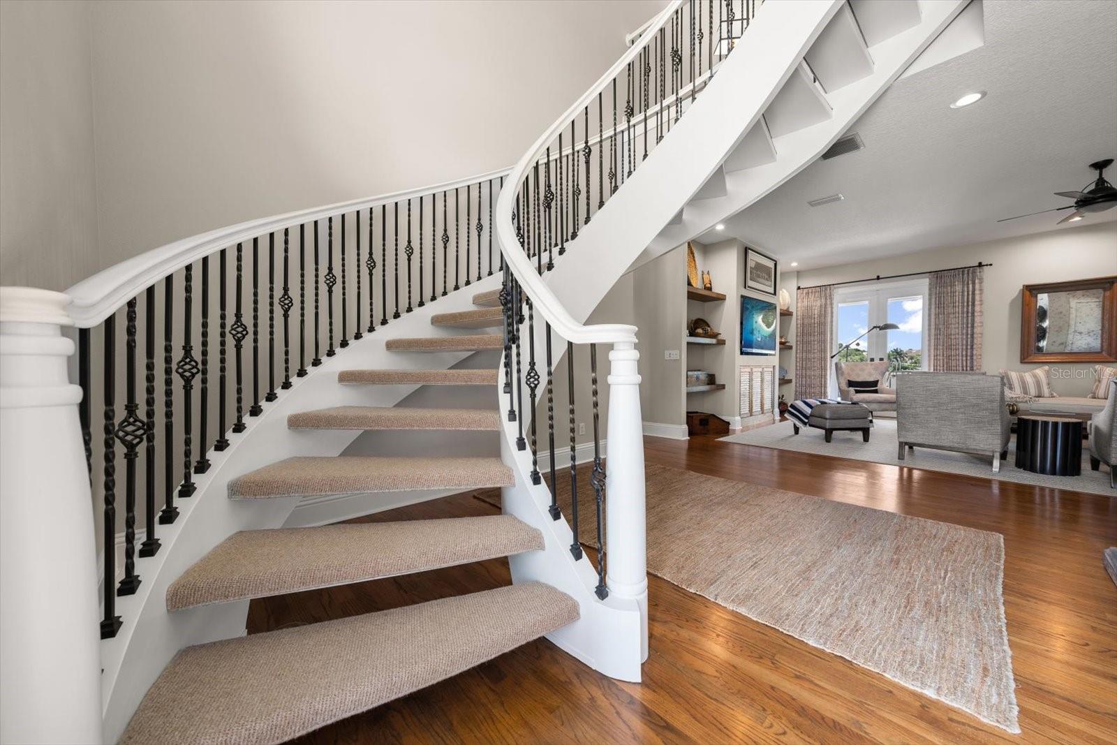 226 POINCIANA LN