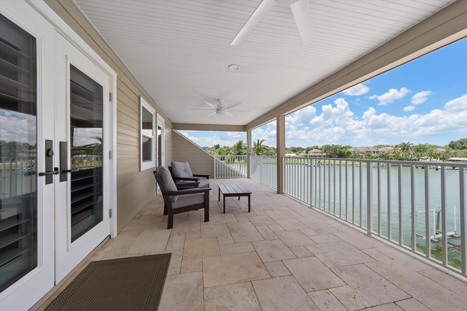 226 POINCIANA LN