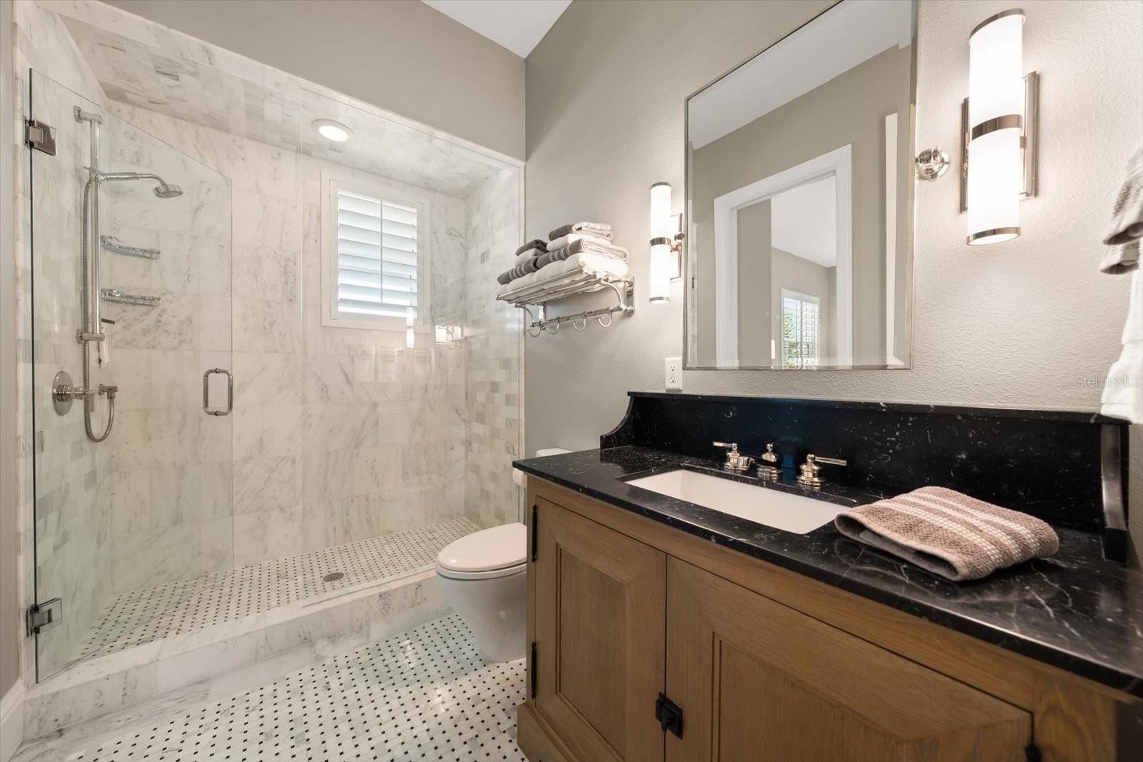 226 POINCIANA LN