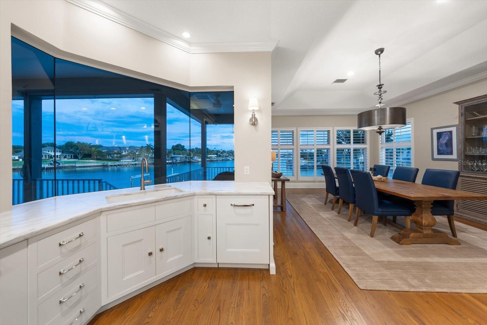 226 POINCIANA LN