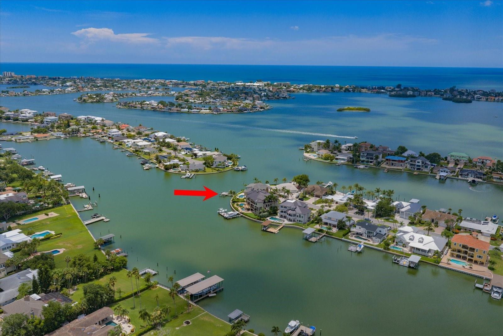 226 POINCIANA LN