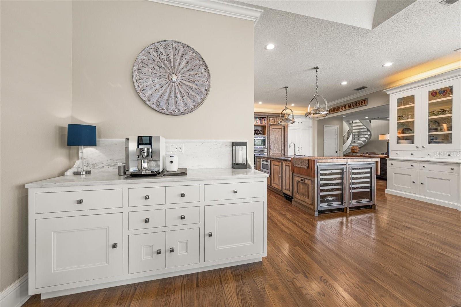 226 POINCIANA LN
