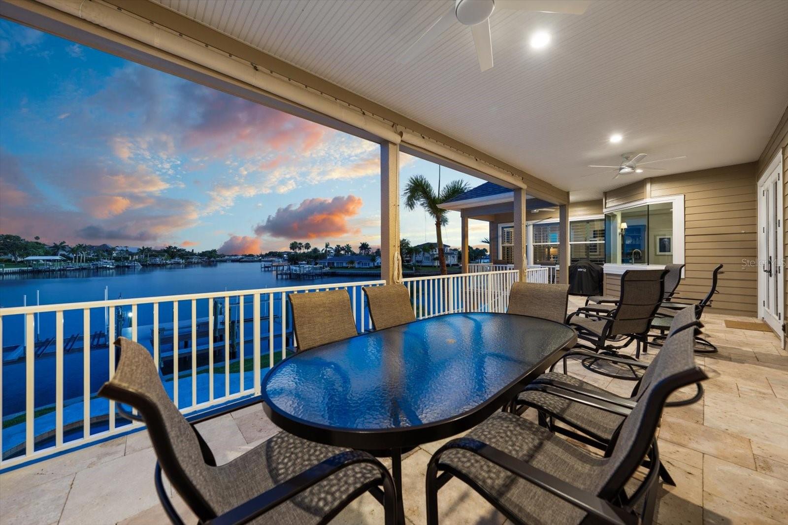 226 POINCIANA LN