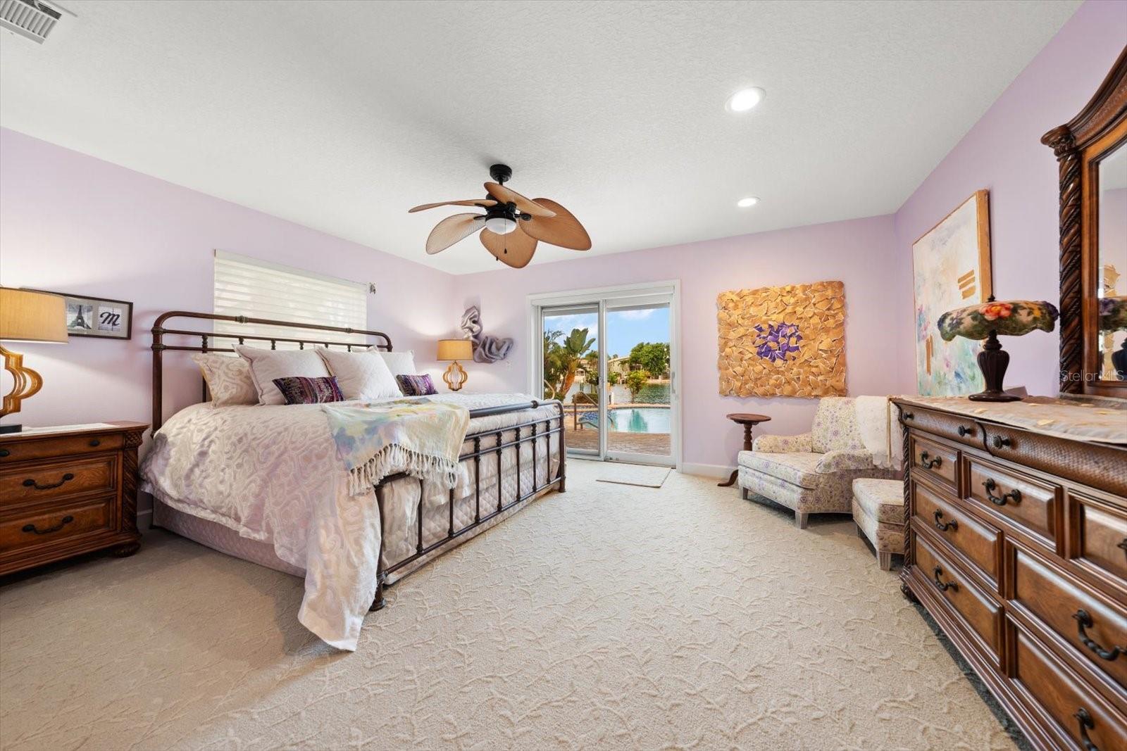 2218 DONATO DR