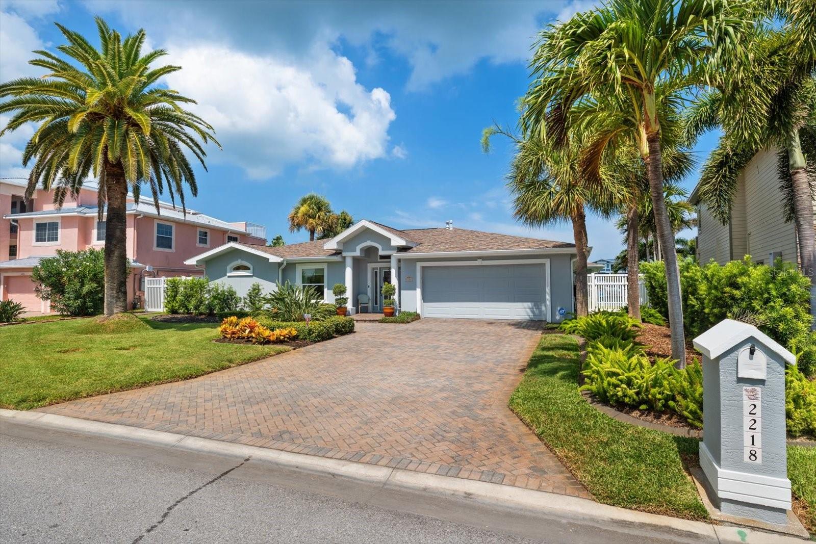 2218 DONATO DR