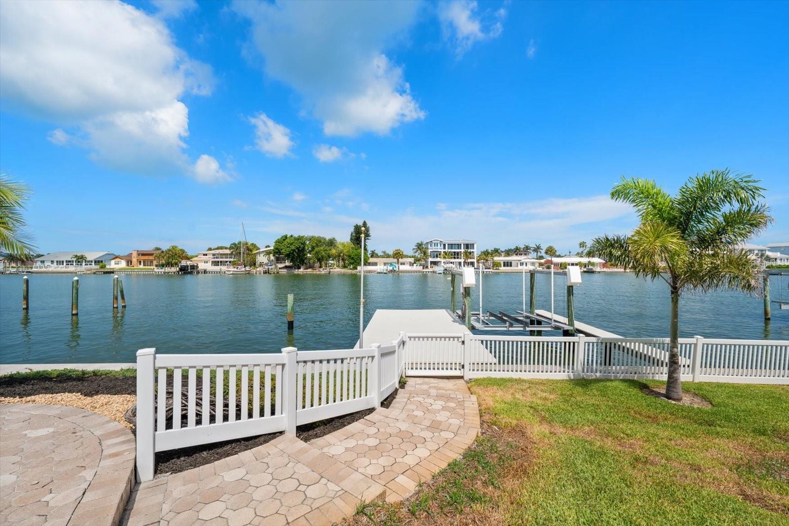 2218 DONATO DR