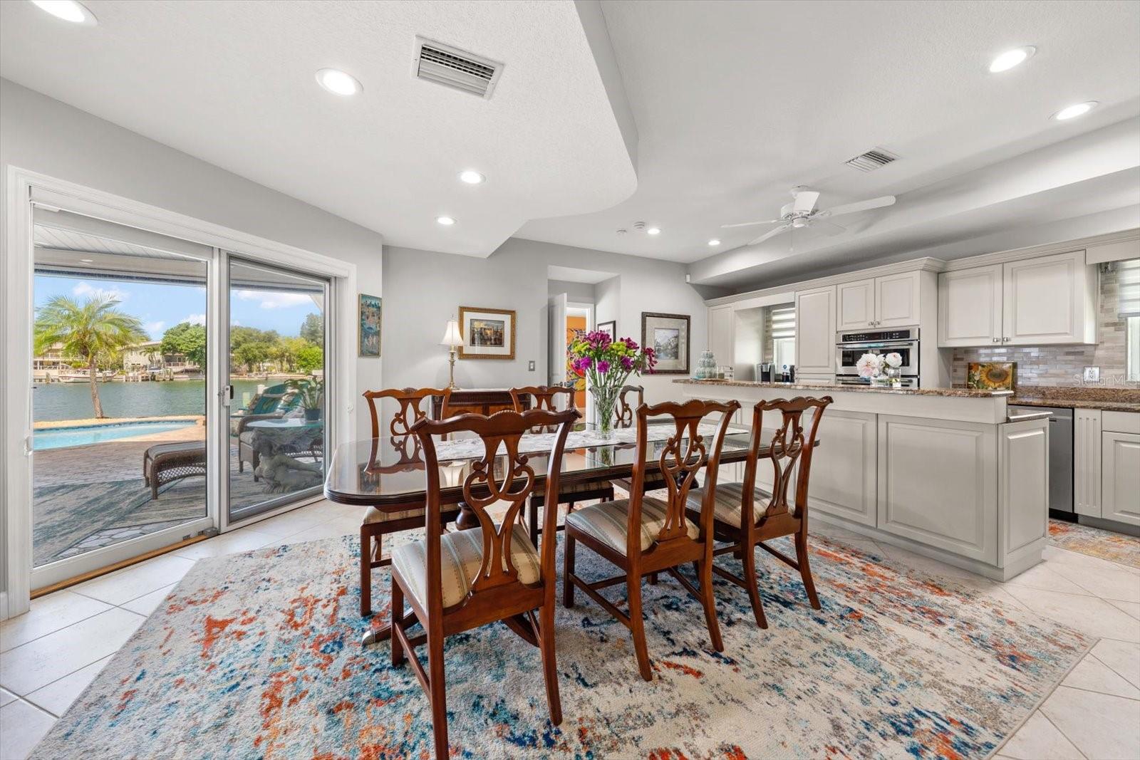 2218 DONATO DR