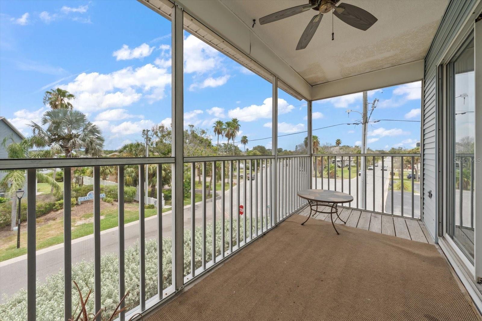 901 HARBOUR HOUSE DR