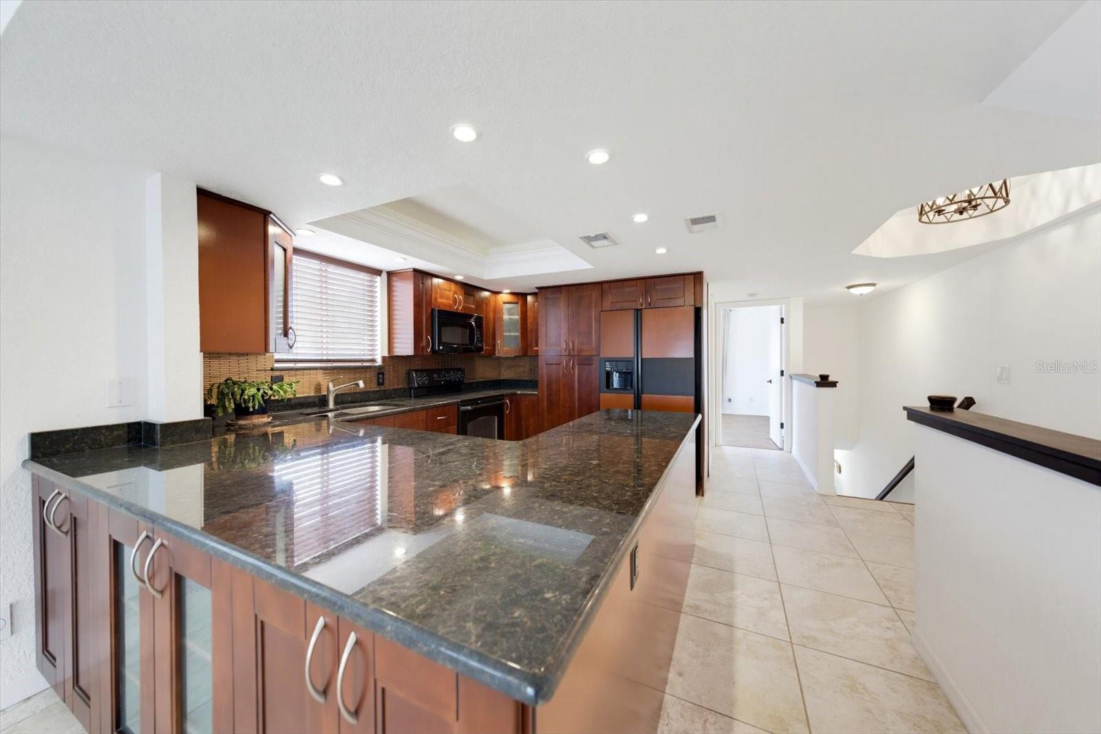 901 HARBOUR HOUSE DR