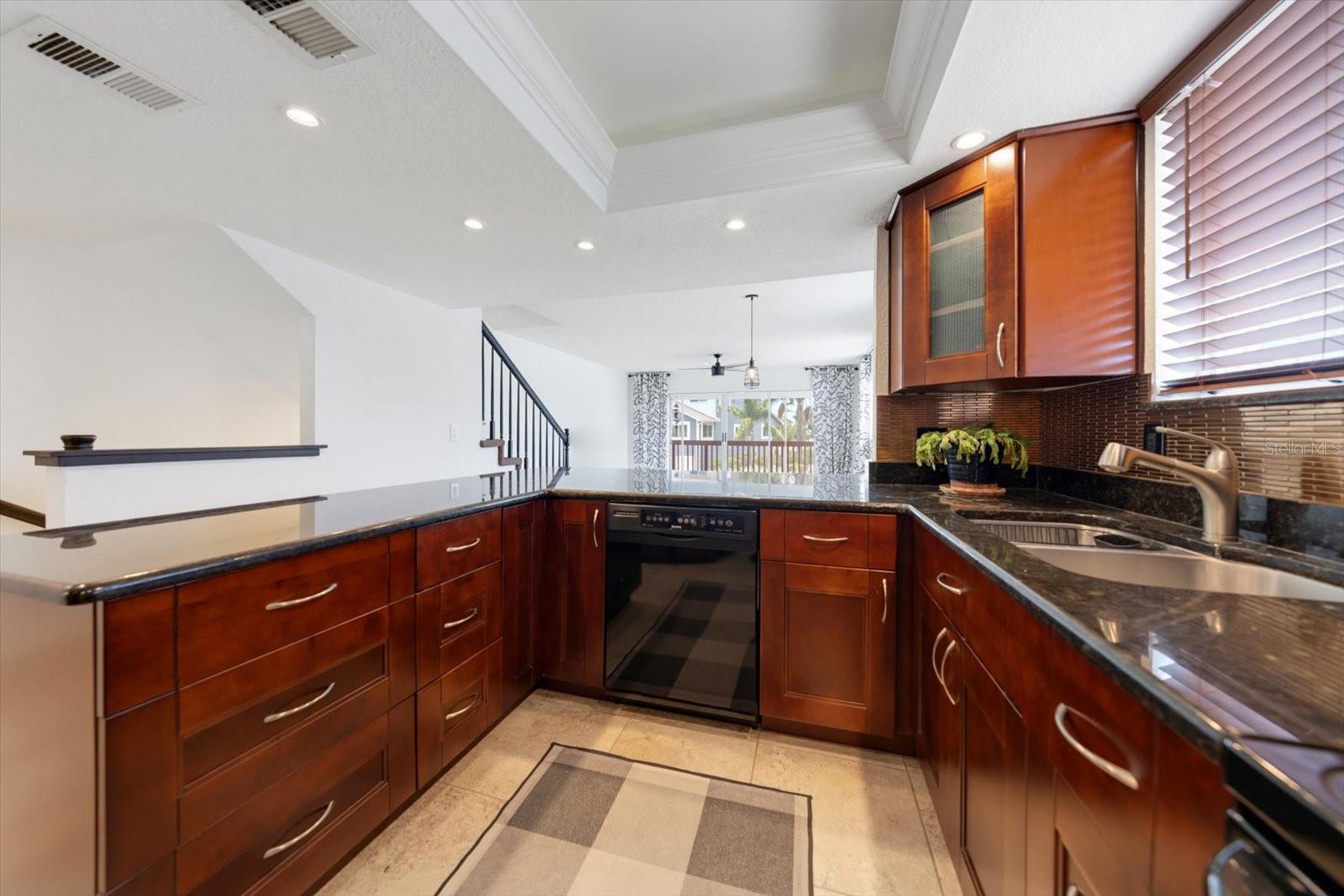 901 HARBOUR HOUSE DR
