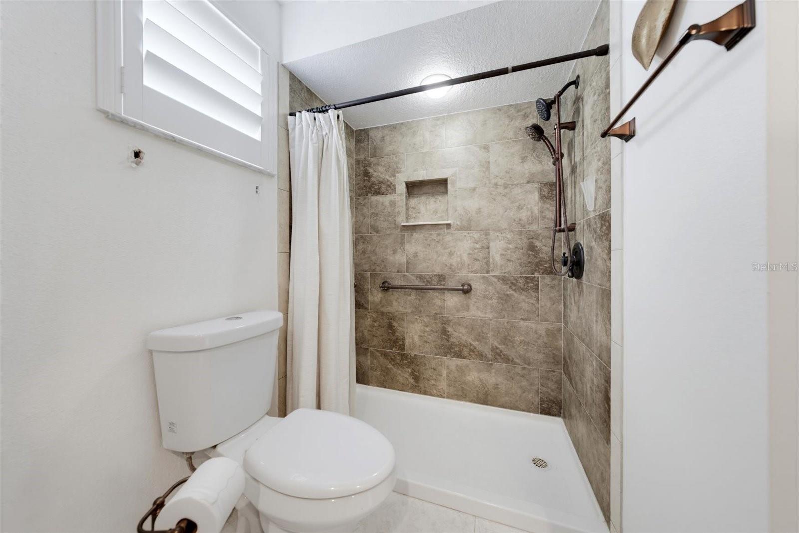 901 HARBOUR HOUSE DR
