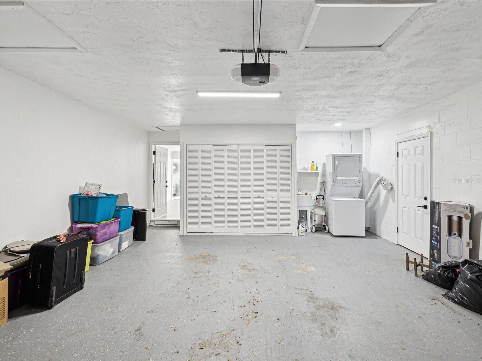 10264 OAKHURST RD