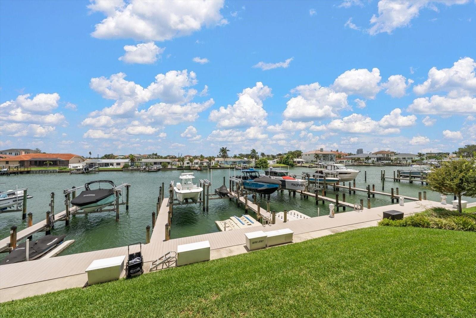 223 ISLAND WAY #2E