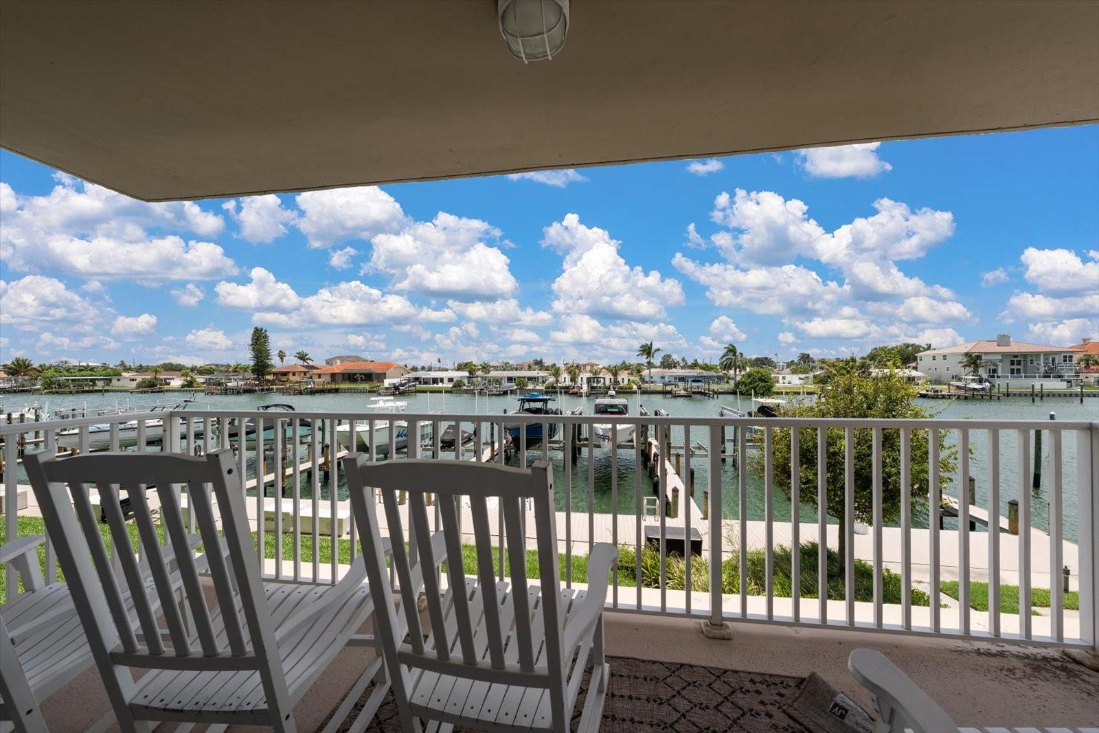 223 ISLAND WAY #2E