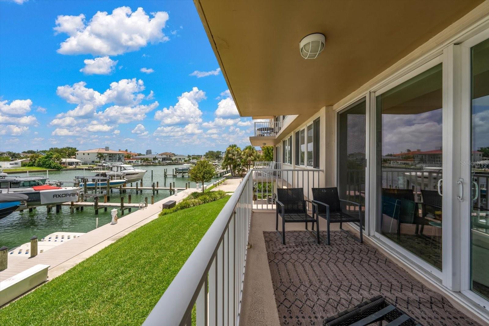 223 ISLAND WAY #2E