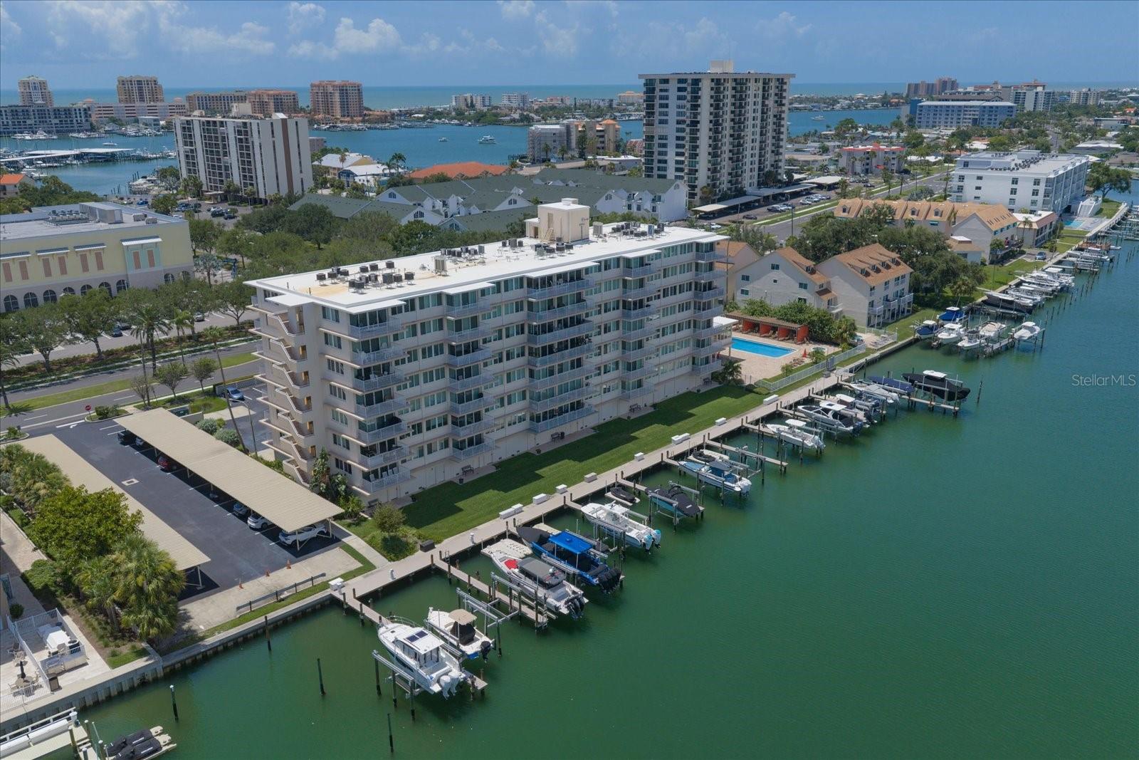 223 ISLAND WAY #2E