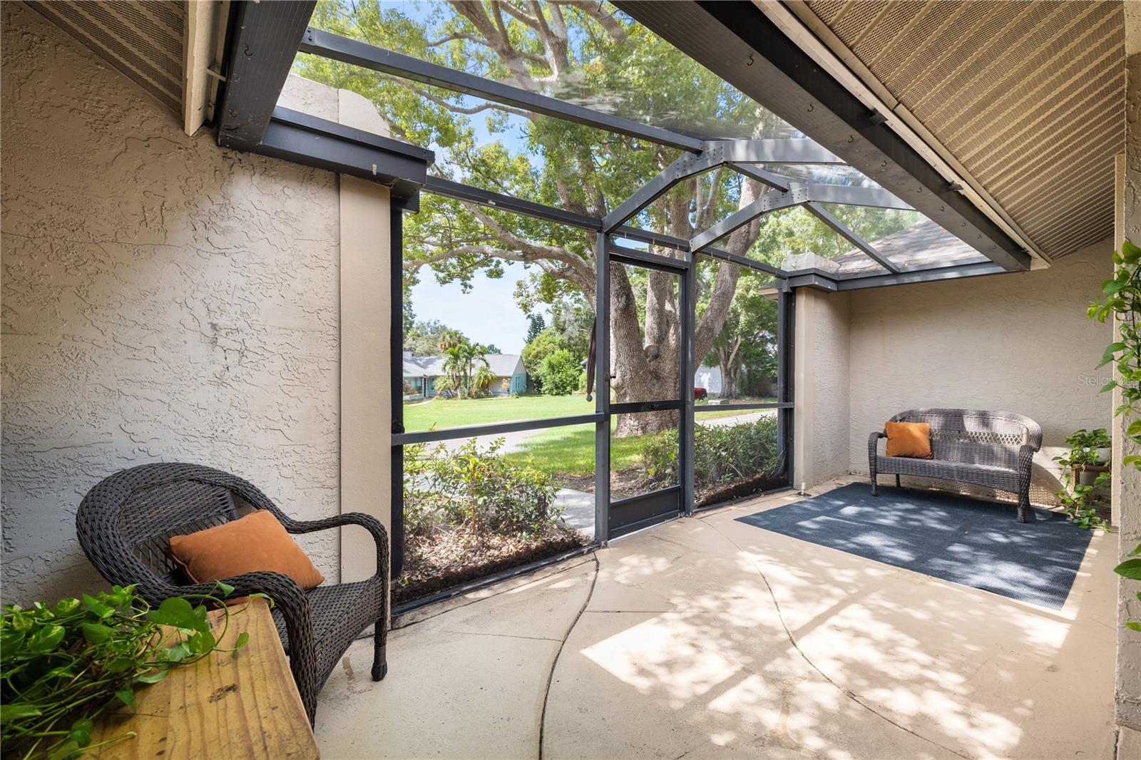 390 MERAVAN CT